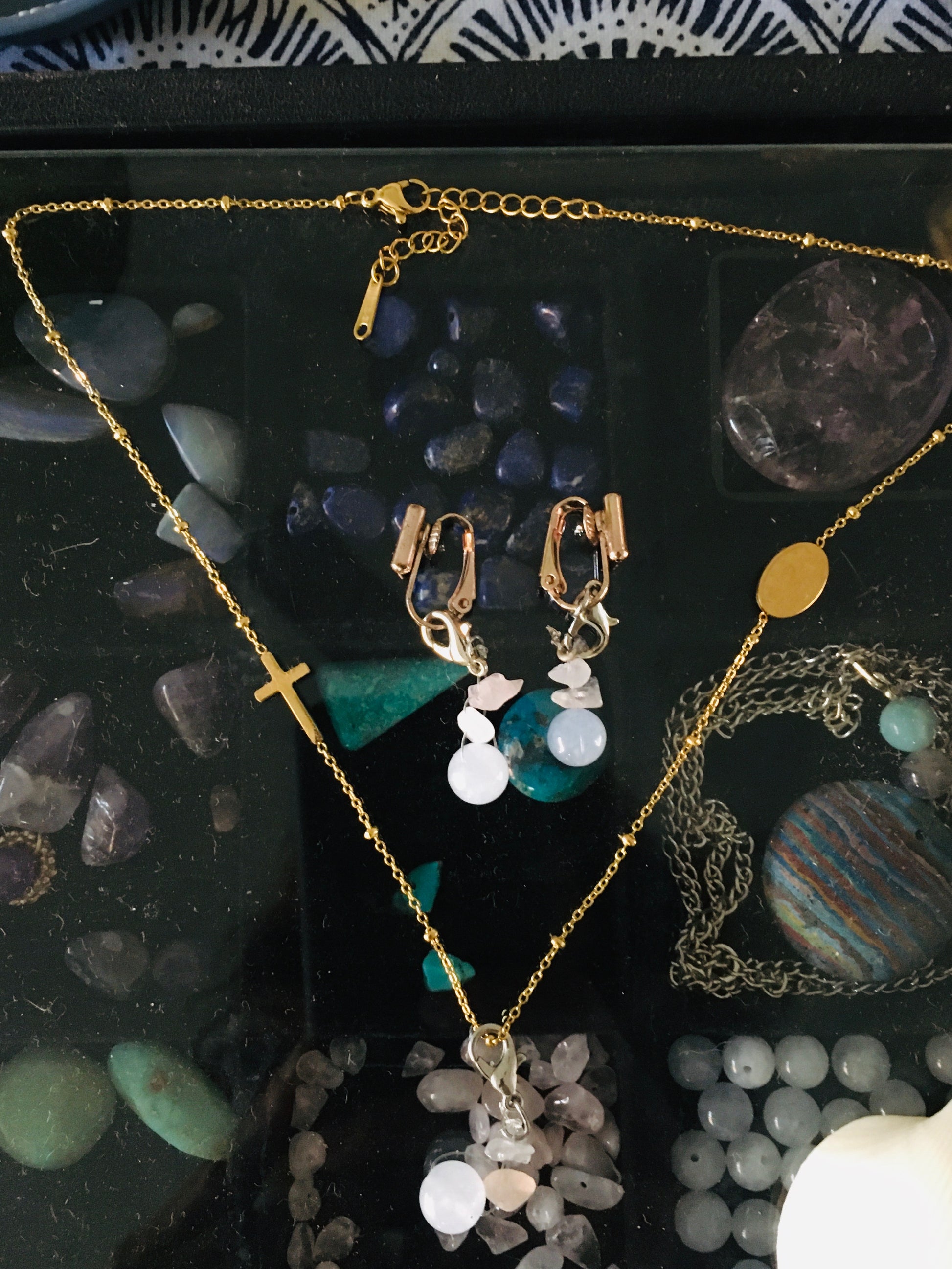 Amulets cross-necklace with earrings Quartz