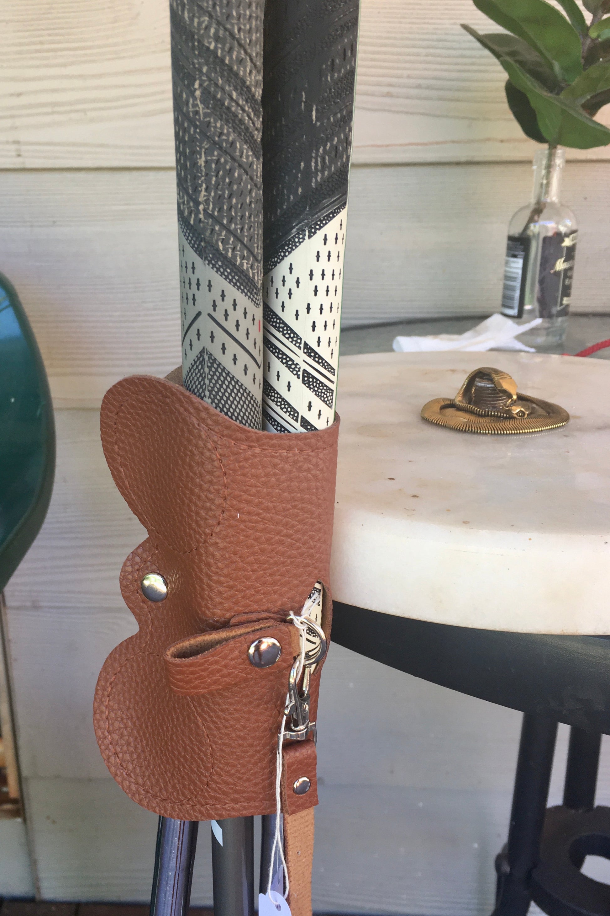 Golf club & sunglasses holder.